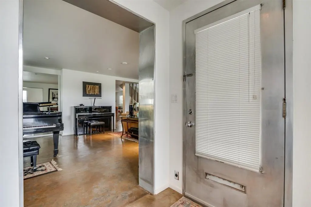 Photo 6 — 600 NE 19th Street, Oklahoma City, OK 73105