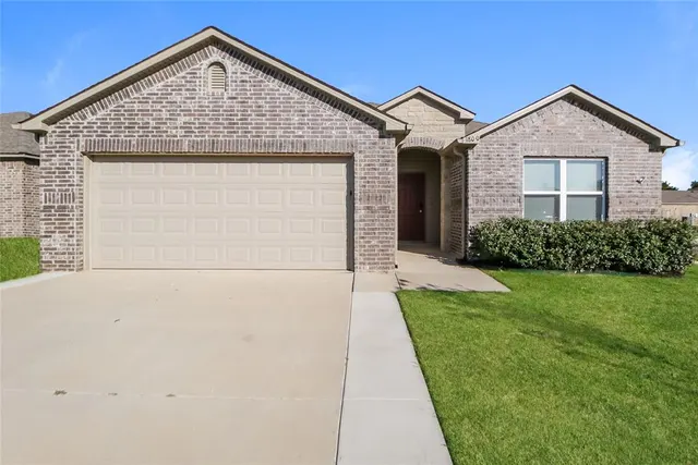 Photo 2 — 1800 Sloane Drive, Oklahoma City, OK 73127
