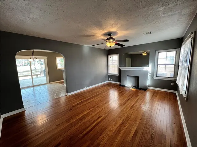 Photo 3 — 2933 NW 11th Street, Oklahoma City, OK 73107