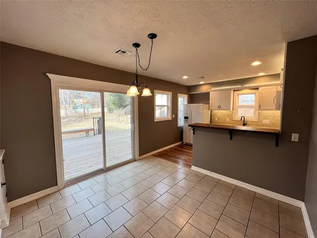 Photo 6 — 2933 NW 11th Street, Oklahoma City, OK 73107
