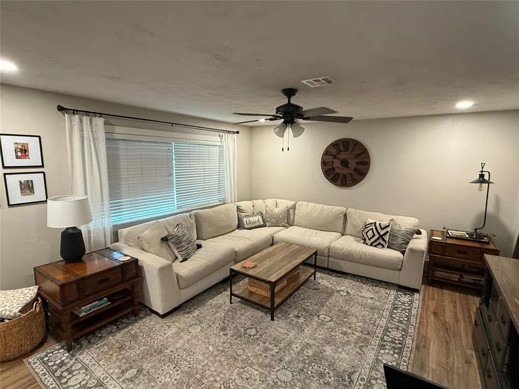 Photo 4 — 1110 S Sunnymeade Avenue, Wewoka, OK 74884