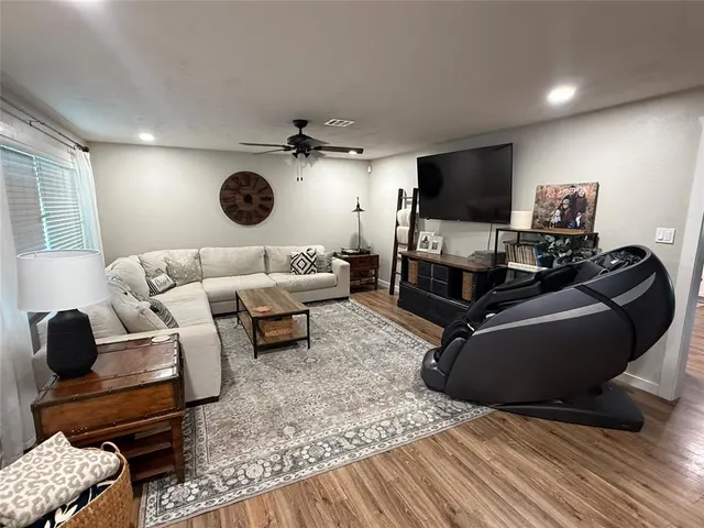 Photo 5 — 1110 S Sunnymeade Avenue, Wewoka, OK 74884