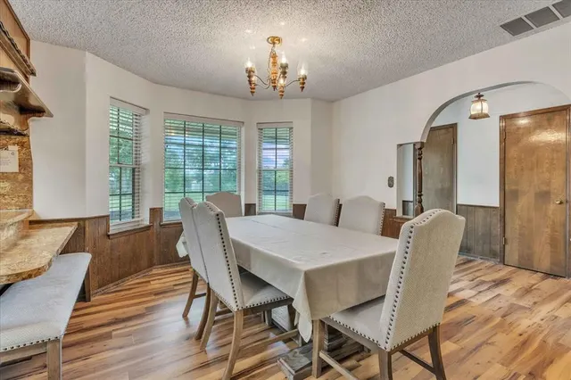 Photo 5 — 25 Woodlake Drive, Choctaw, OK 73020
