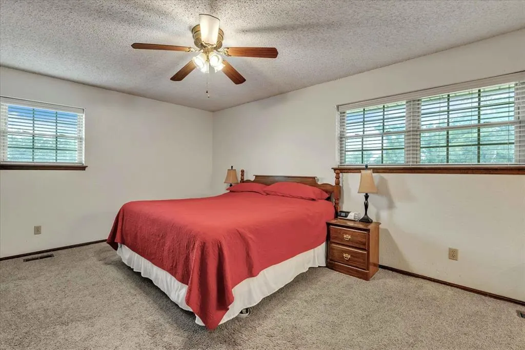 Photo 14 — 25 Woodlake Drive, Choctaw, OK 73020