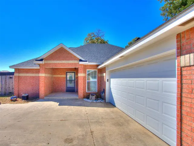Photo 7 — 10720 NE 10th Street, Midwest City, OK 73130