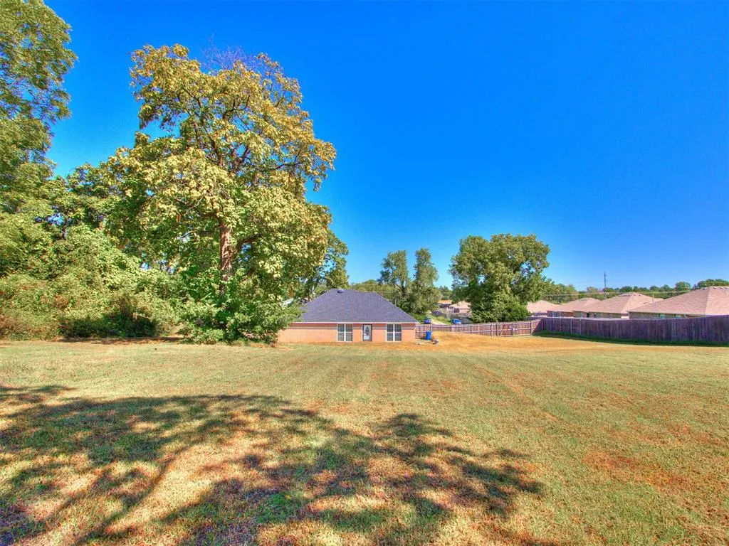 Photo 40 — 10720 NE 10th Street, Midwest City, OK 73130