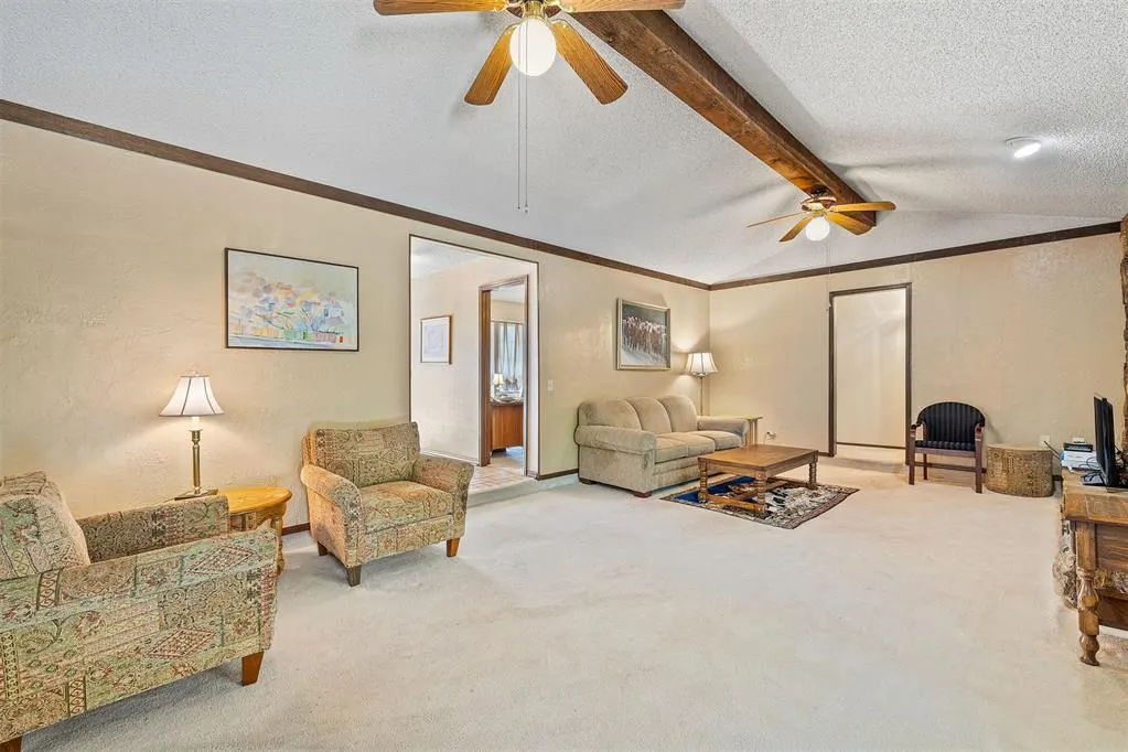 Photo 5 — 7617 Kathryn Way, Oklahoma City, OK 73162