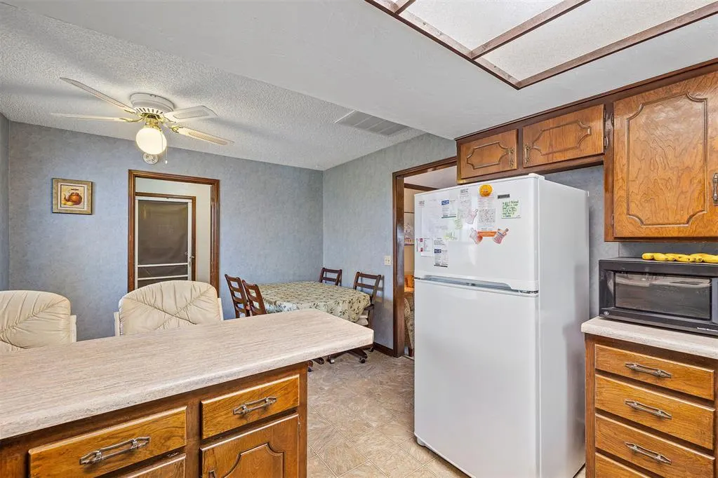 Photo 10 — 7617 Kathryn Way, Oklahoma City, OK 73162