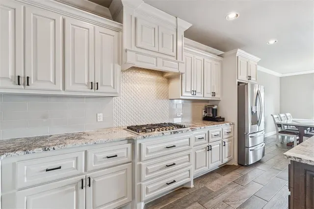 Photo 8 — 824 Winning Colors Drive, Edmond, OK 73025