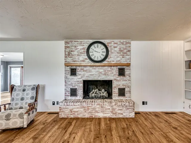 Photo 7 — 406 S Pine Street, Crescent, OK 73028