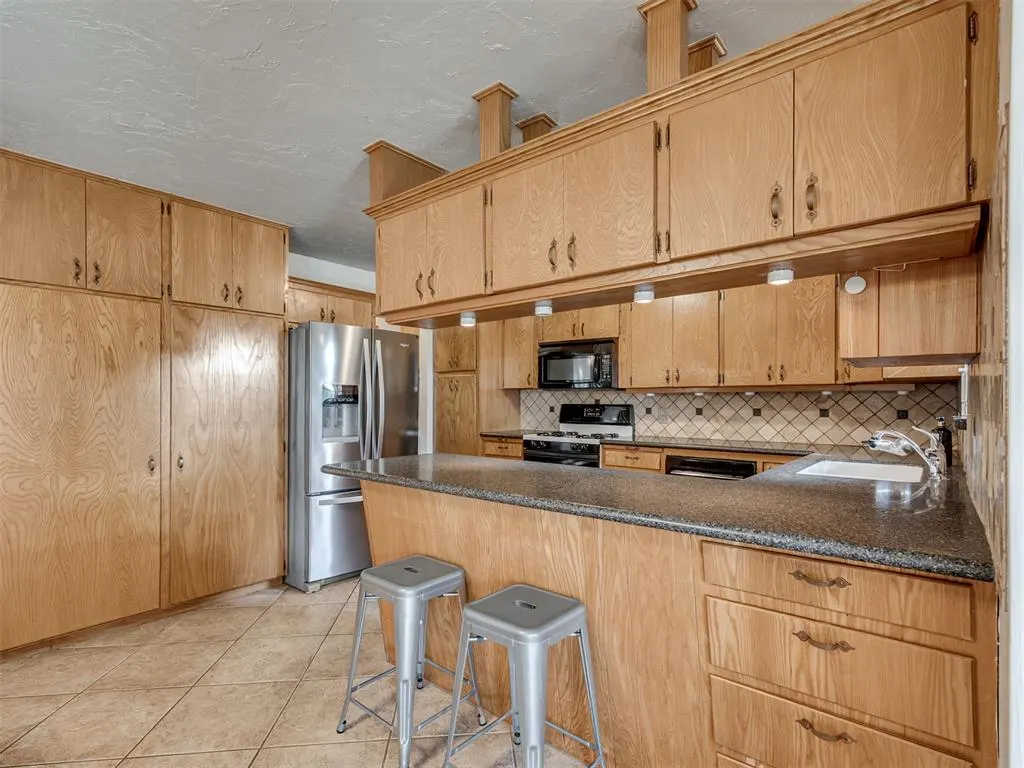 Photo 12 — 406 S Pine Street, Crescent, OK 73028