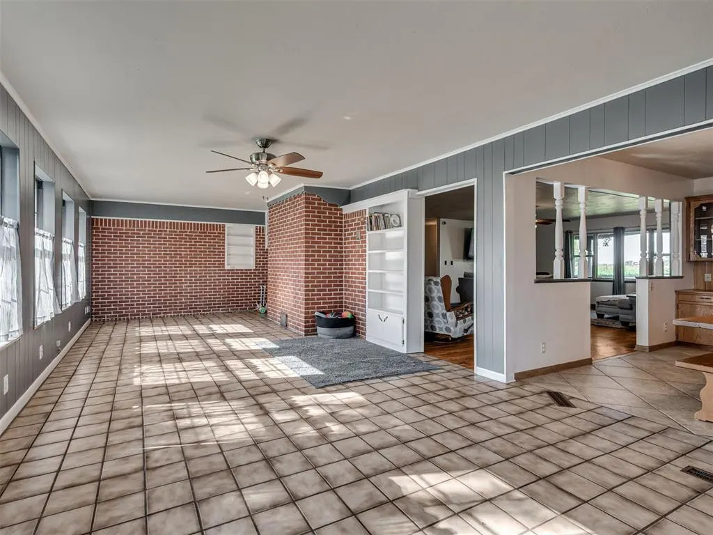 Photo 19 — 406 S Pine Street, Crescent, OK 73028