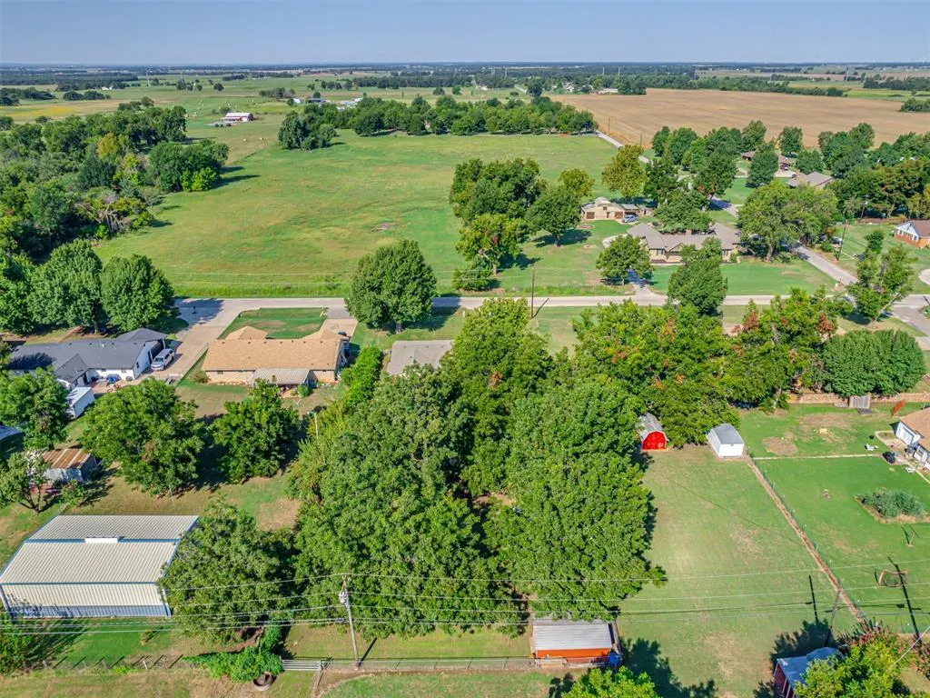 Photo 44 — 406 S Pine Street, Crescent, OK 73028