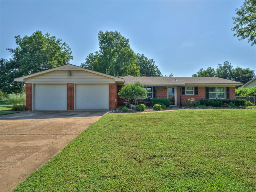 Photo 49 — 406 S Pine Street, Crescent, OK 73028