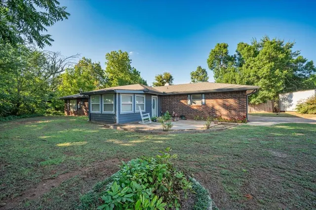Photo 3 — 21775 E Eighth Street, Hinton, OK 73047
