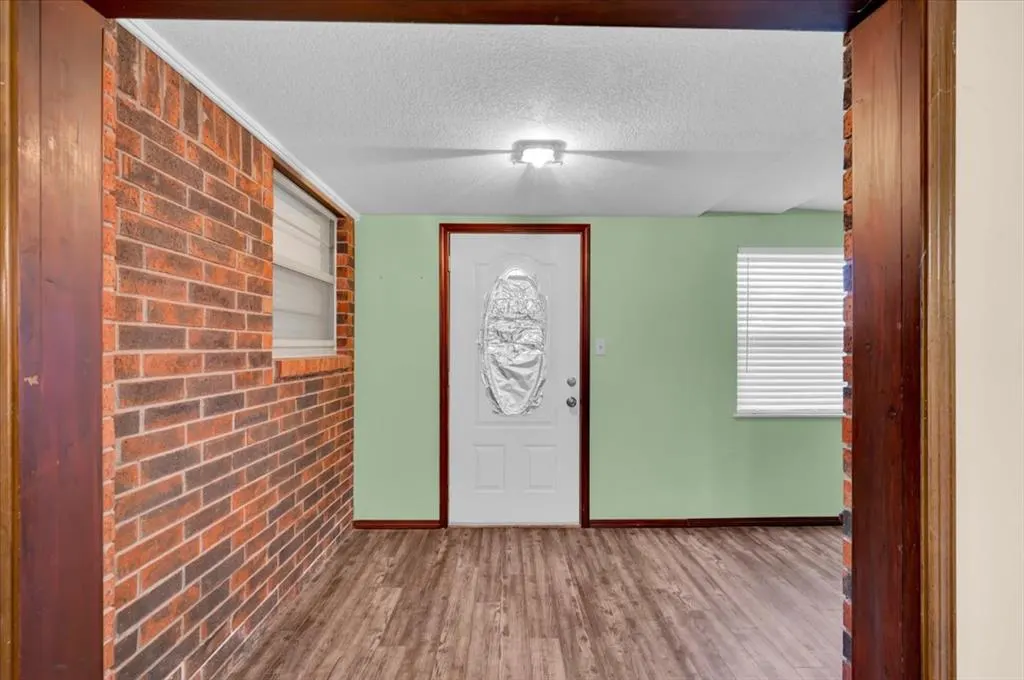 Photo 4 — 21775 E Eighth Street, Hinton, OK 73047
