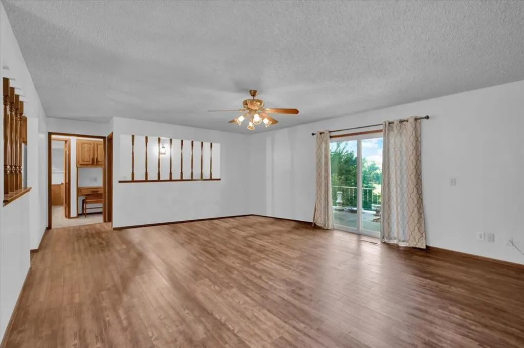 Photo 12 — 21775 E Eighth Street, Hinton, OK 73047