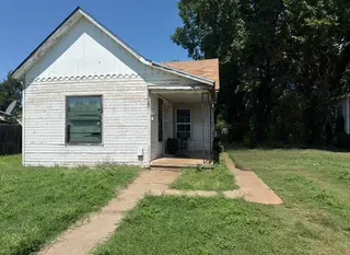 Sold home at 609 E Broadway Street