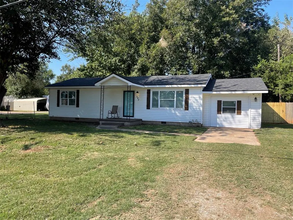 Front exterior — 523 SE 4th Street, Lexington, OK 73051