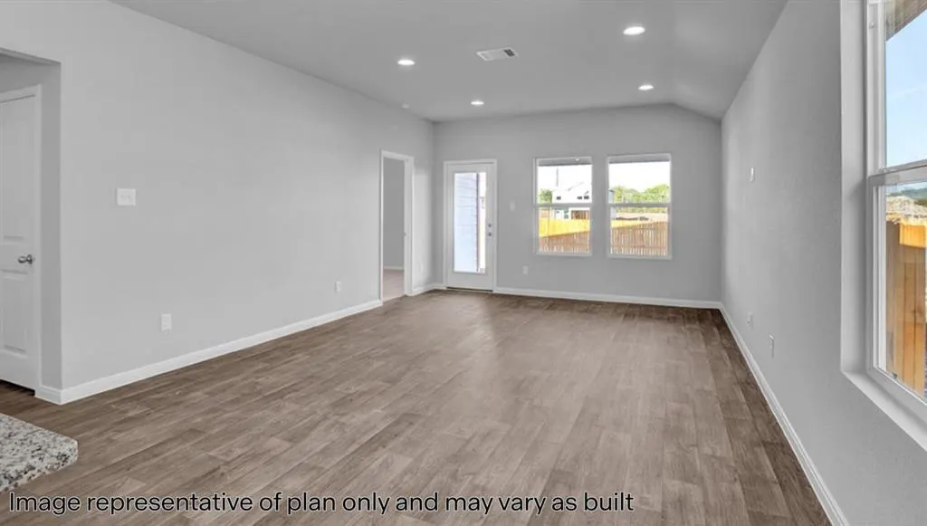 Photo 5 — 636 NE 107th Street, Oklahoma City, OK 73131