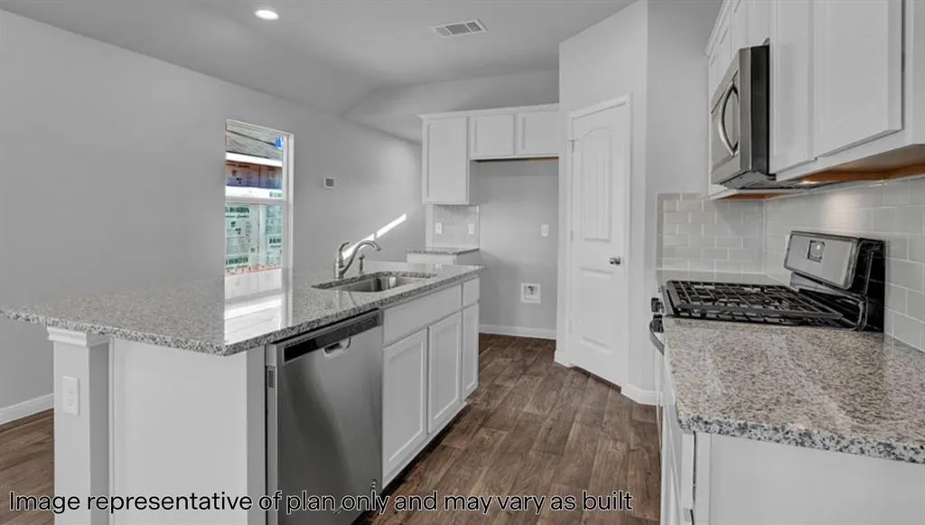 Photo 15 — 636 NE 107th Street, Oklahoma City, OK 73131
