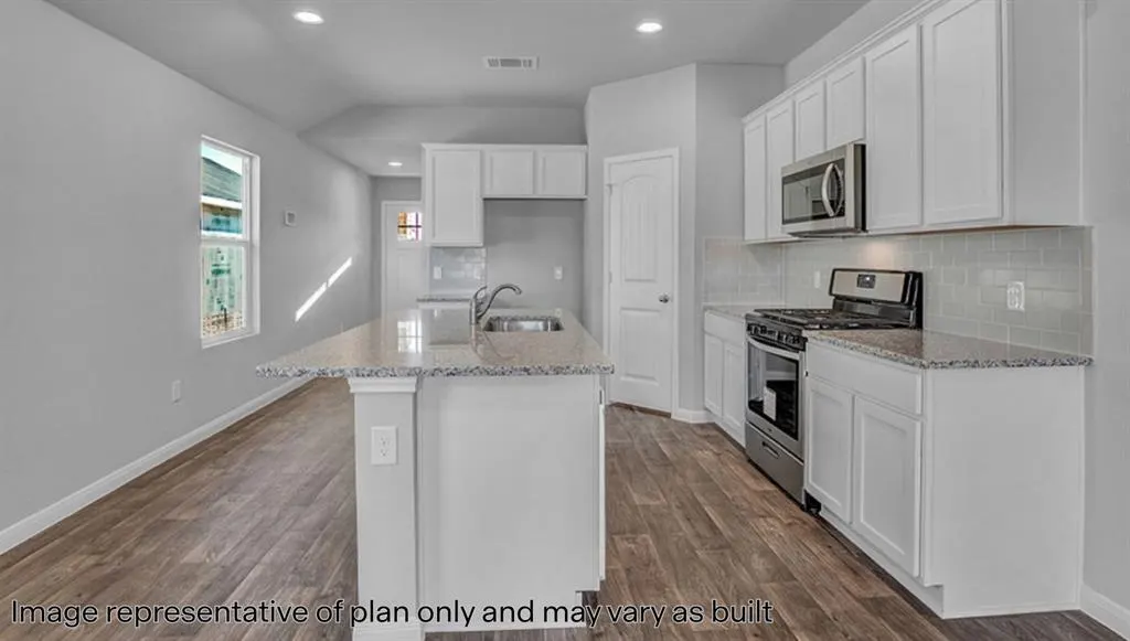 Photo 16 — 636 NE 107th Street, Oklahoma City, OK 73131