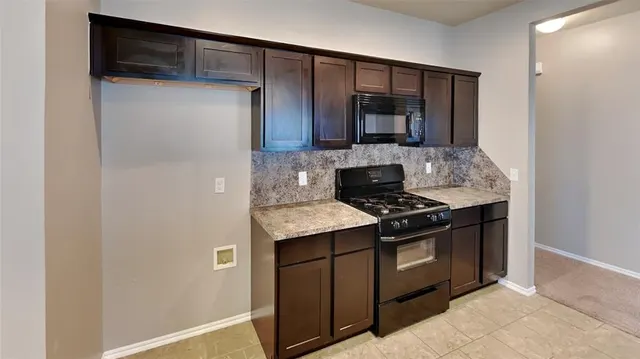 Photo 8 — 8520 SW 49th Circle, Oklahoma City, OK 73179