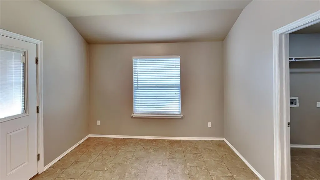 Photo 10 — 8520 SW 49th Circle, Oklahoma City, OK 73179