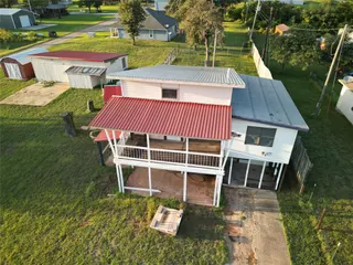 Sold home at 612 Easy Street