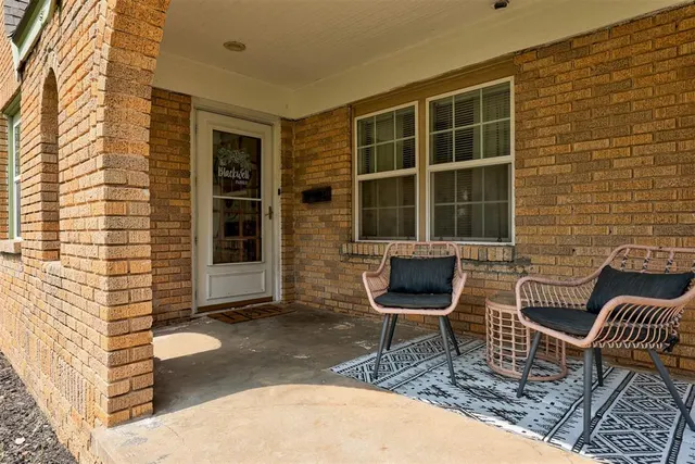 Photo 5 — 310 NW Belle Street, Minco, OK 73059