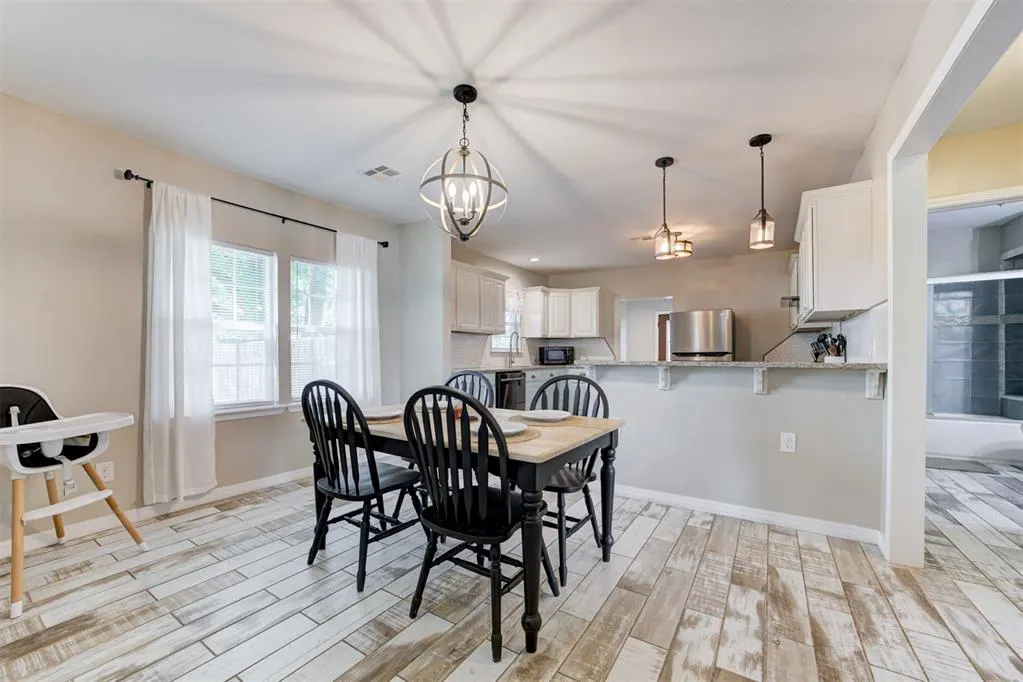 Photo 12 — 310 NW Belle Street, Minco, OK 73059