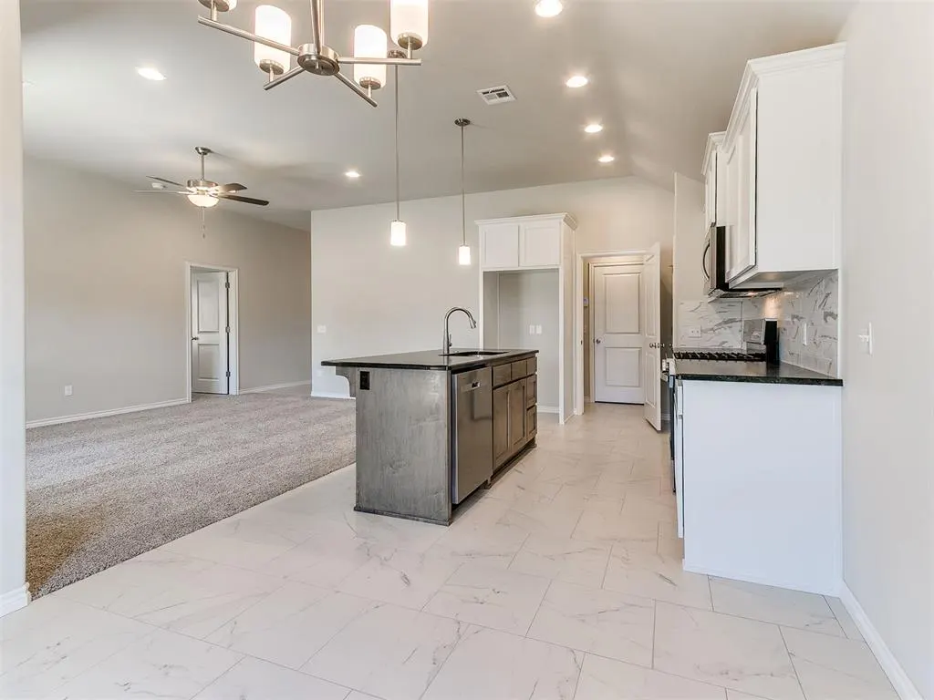 Photo 25 — 479 Grand Sycamore Drive, Washington, OK 73093