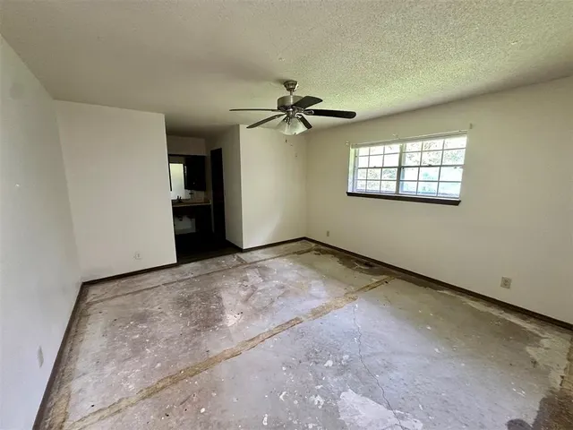 Photo 8 — 201 W 11th Street, Cordell, OK 73632
