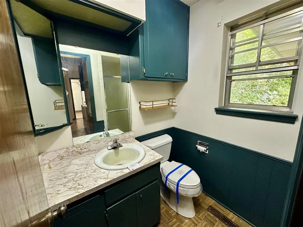 Photo 18 — 201 W 11th Street, Cordell, OK 73632