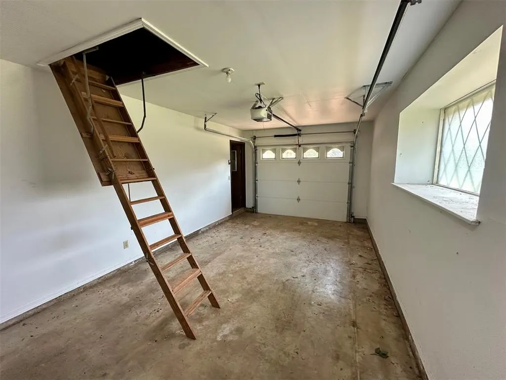 Photo 23 — 201 W 11th Street, Cordell, OK 73632