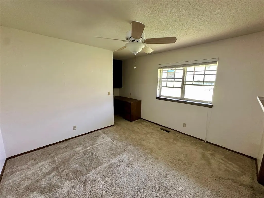 Photo 31 — 201 W 11th Street, Cordell, OK 73632