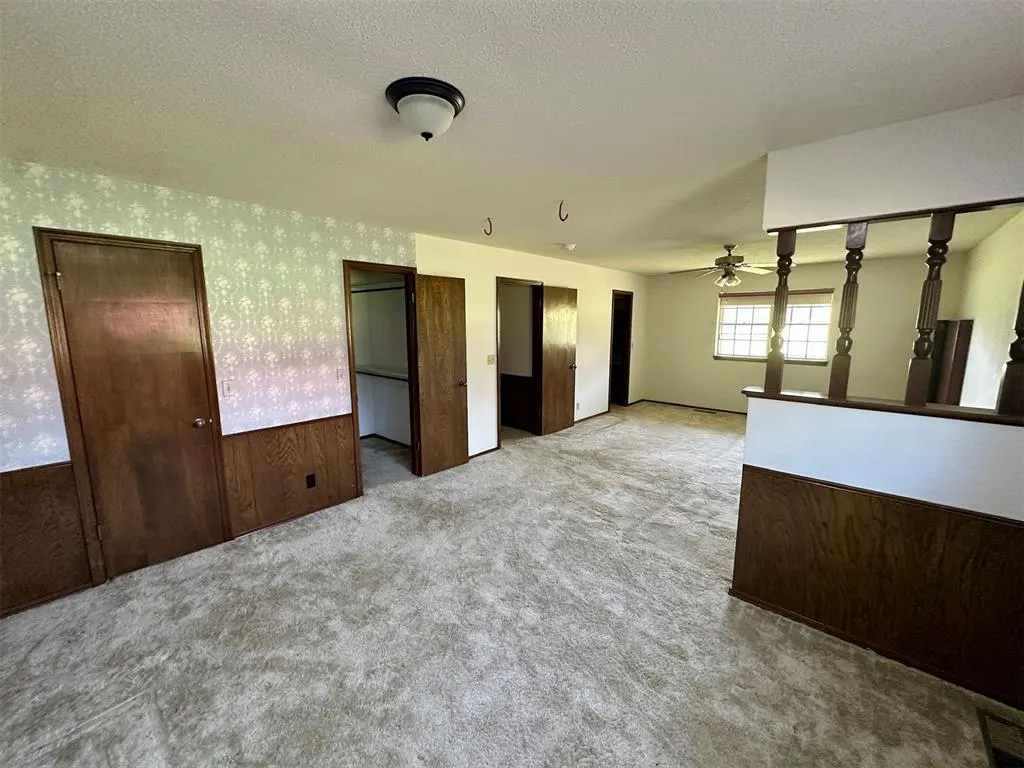 Photo 38 — 201 W 11th Street, Cordell, OK 73632