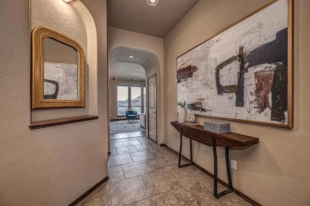 Photo 4 — 9609 Lakecrest Drive, Oklahoma City, OK 73159