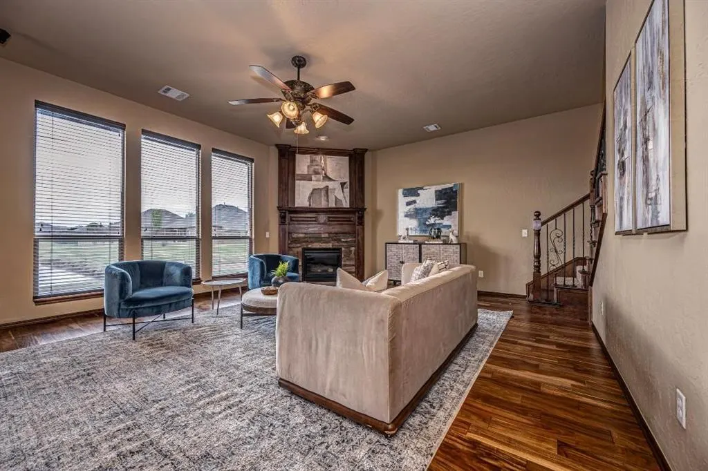 Photo 11 — 9609 Lakecrest Drive, Oklahoma City, OK 73159