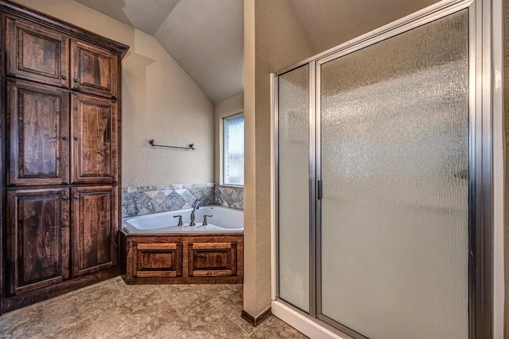 Photo 22 — 9609 Lakecrest Drive, Oklahoma City, OK 73159