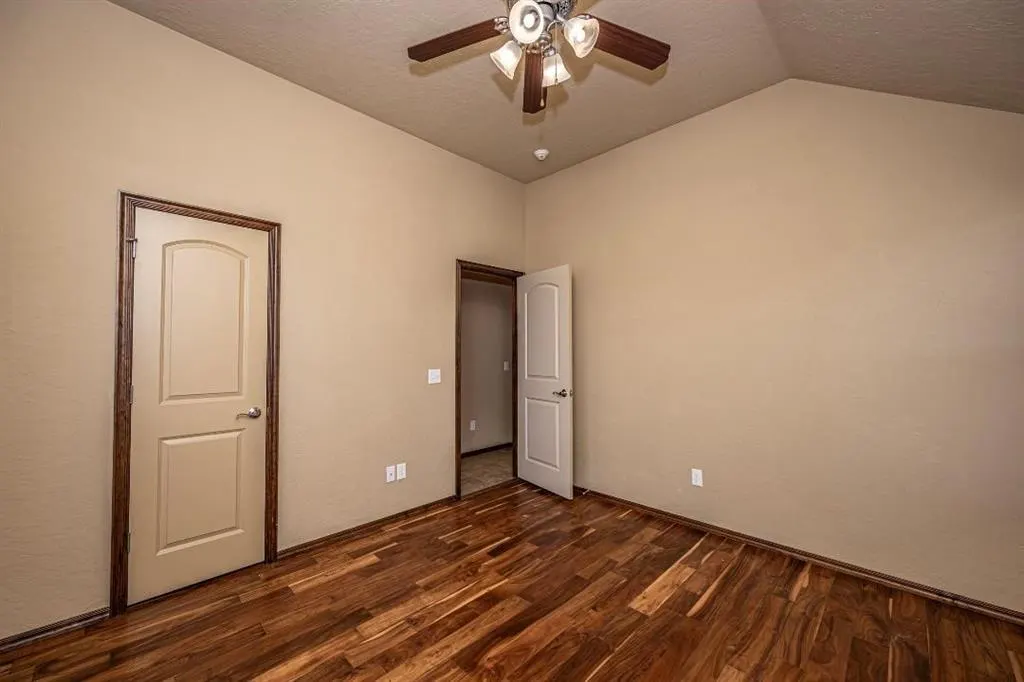 Photo 25 — 9609 Lakecrest Drive, Oklahoma City, OK 73159
