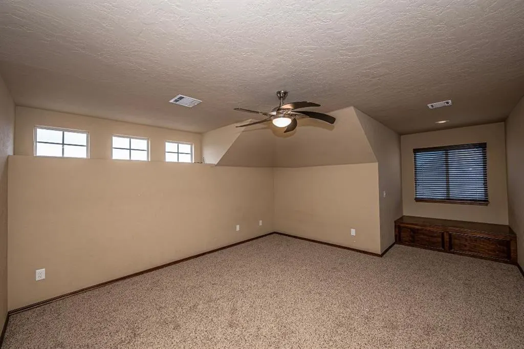Photo 29 — 9609 Lakecrest Drive, Oklahoma City, OK 73159