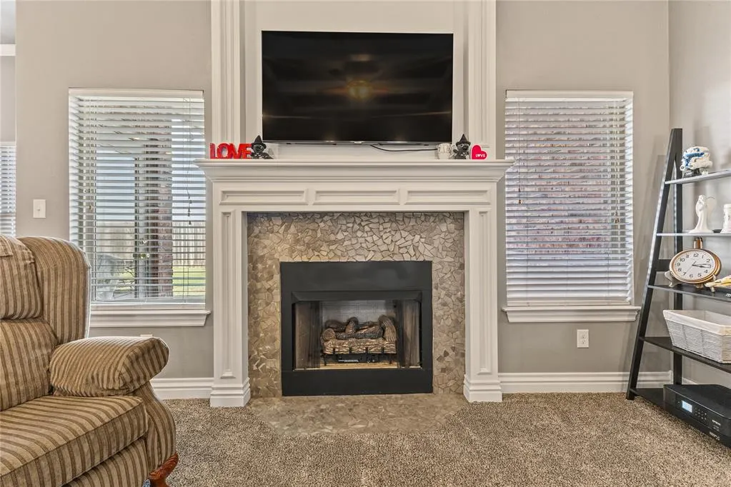 Photo 6 — 2701 Falling Leaves Drive, Weatherford, OK 73096