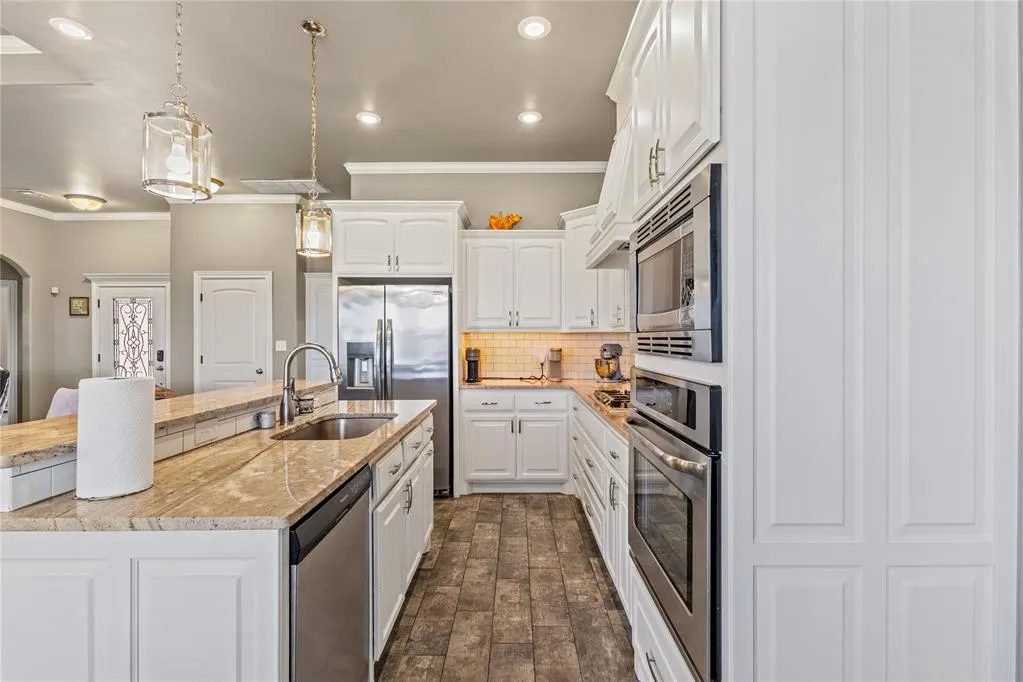 Photo 9 — 2701 Falling Leaves Drive, Weatherford, OK 73096