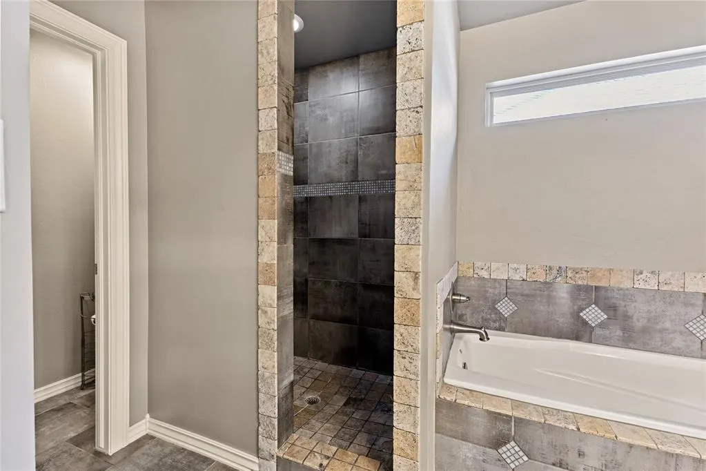Photo 25 — 2701 Falling Leaves Drive, Weatherford, OK 73096