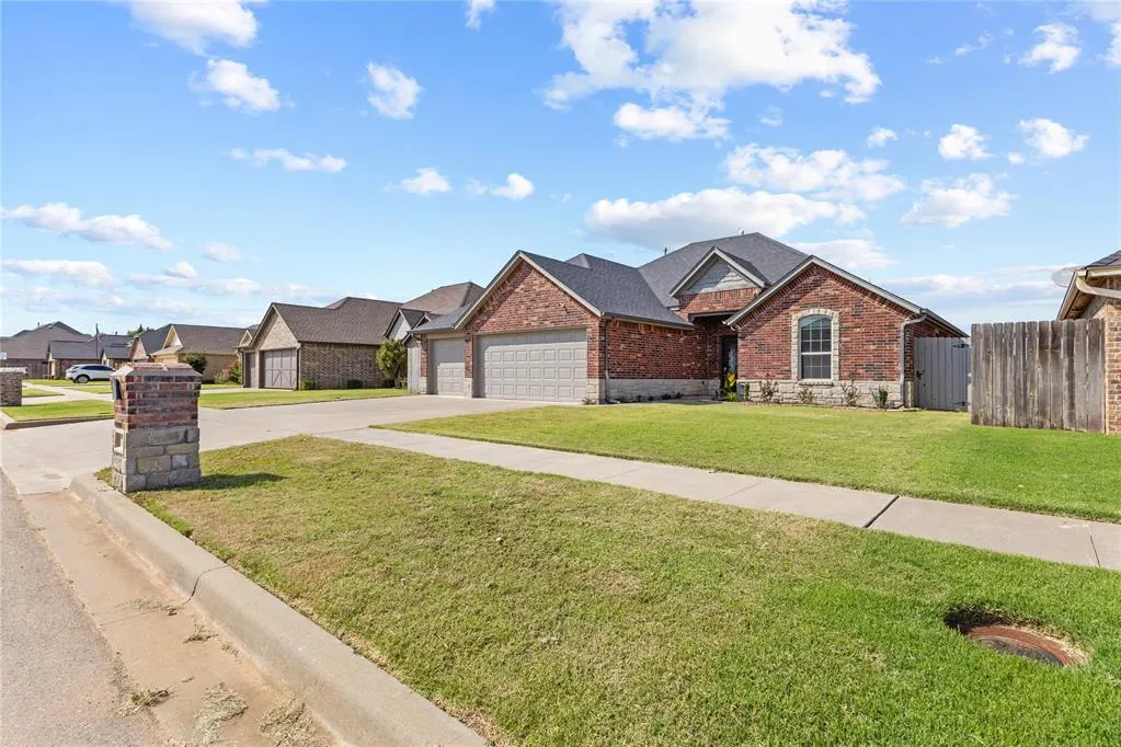 Photo 30 — 2701 Falling Leaves Drive, Weatherford, OK 73096