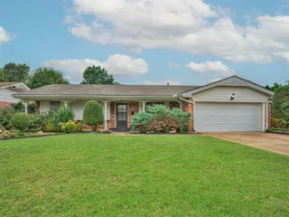 Sold home at 3221 Oakbrook Drive