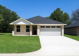Sold home at 10305 Saint Patrick Drive