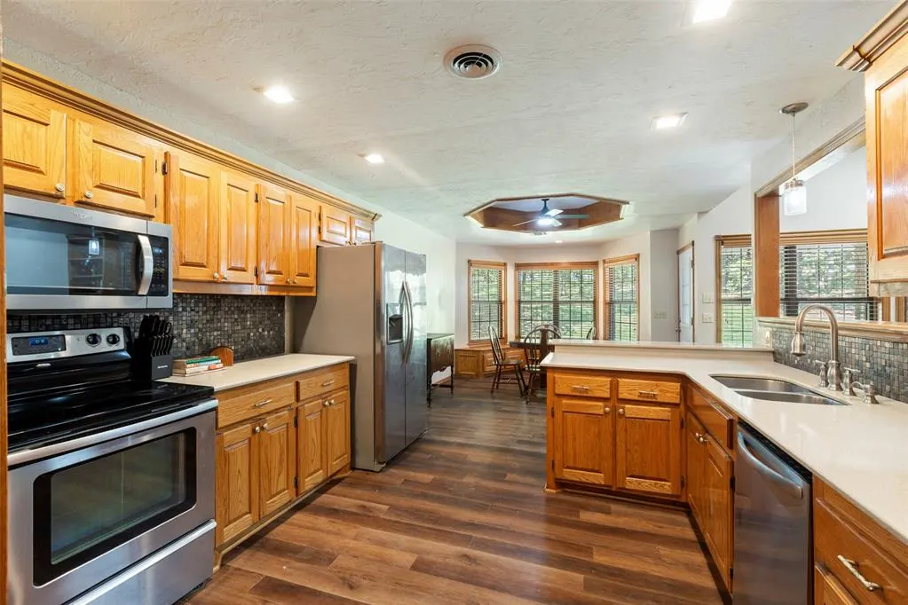 Photo 11 — 870737 S Tee Avenue, Chandler, OK 74834