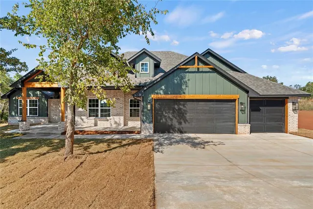 Front exterior — 2344 Knox Lane, Blanchard, OK 73010